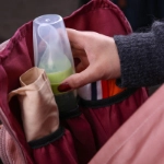 صورة حقيبة الأمومة زهري لمستلزمات الطفل (مع التطريز الاسم)